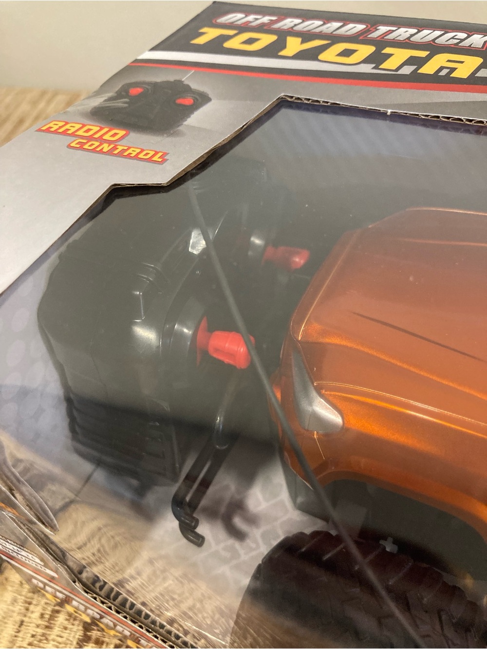 R/C Off Road Truck Toyota Tacoma Radio Control 27MHZ New Orange - Picture 4 of 15